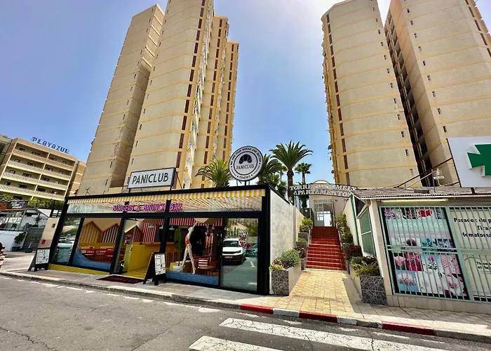 Torres De Yomely - M6g * أرونا